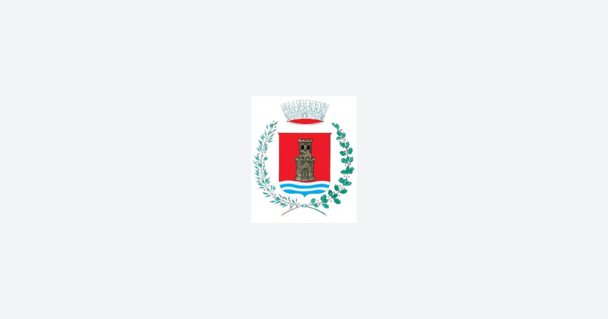 Caldonazzo, aliante atterra d'emergenza vicino ciclabile
