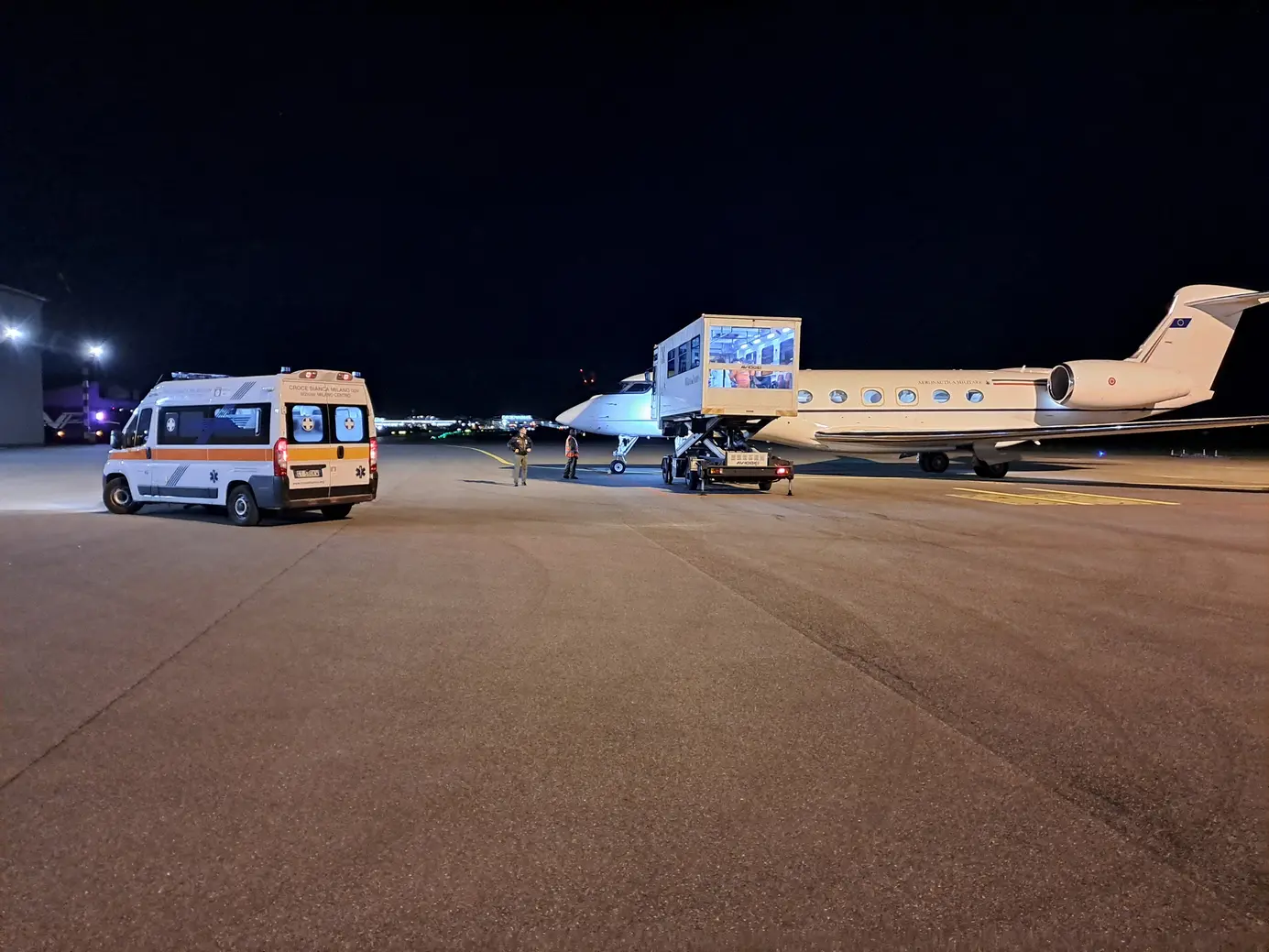 Aeronautica: volo sanitario salva vita da Pescara a Pavia