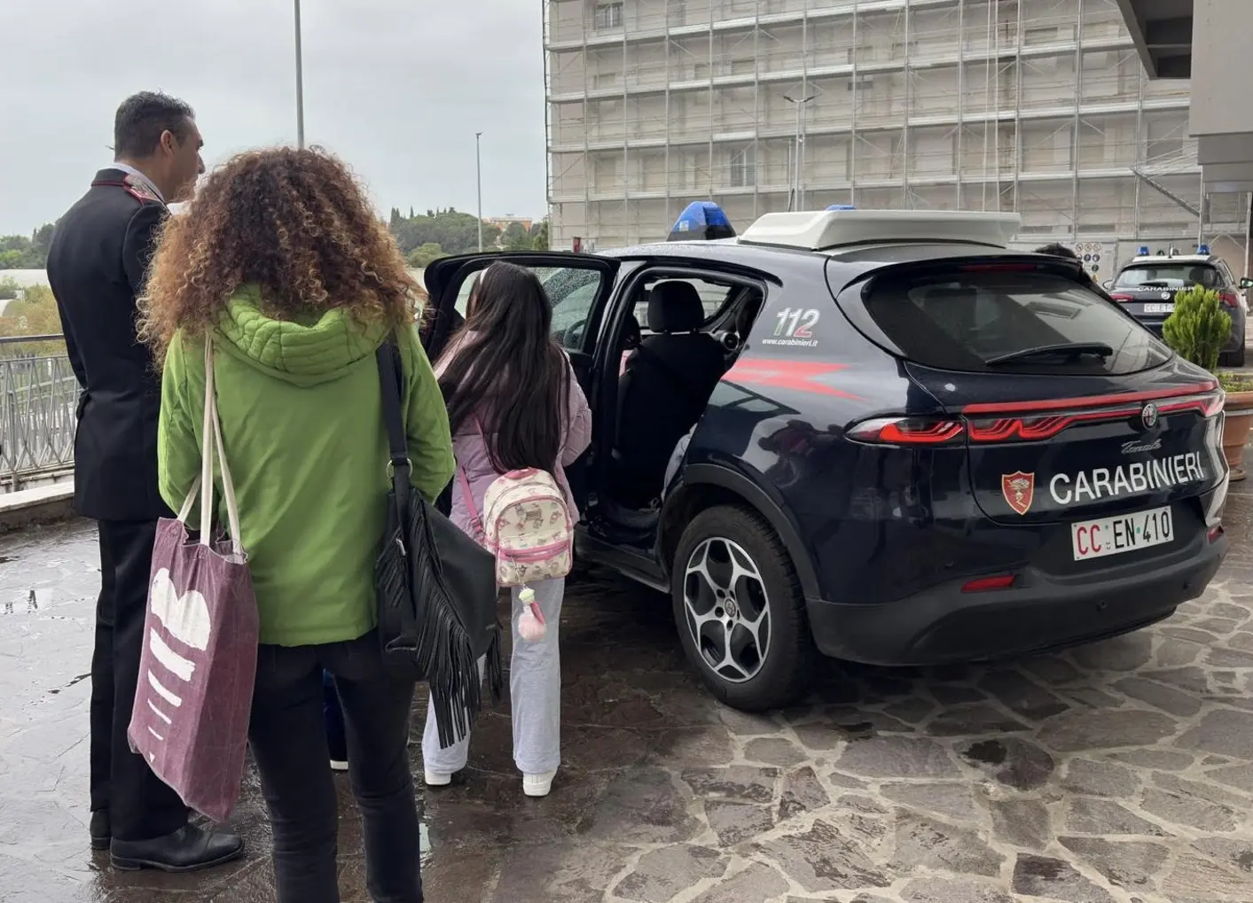 Ancona: studenti in visita alla caserma dei Carabinieri