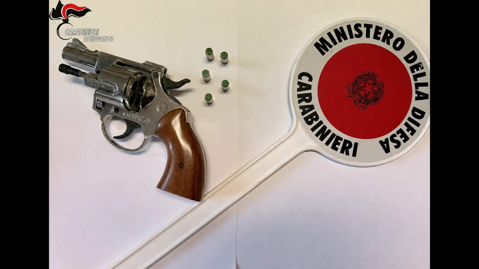 Benevento: sequestrati droga e arma illegale