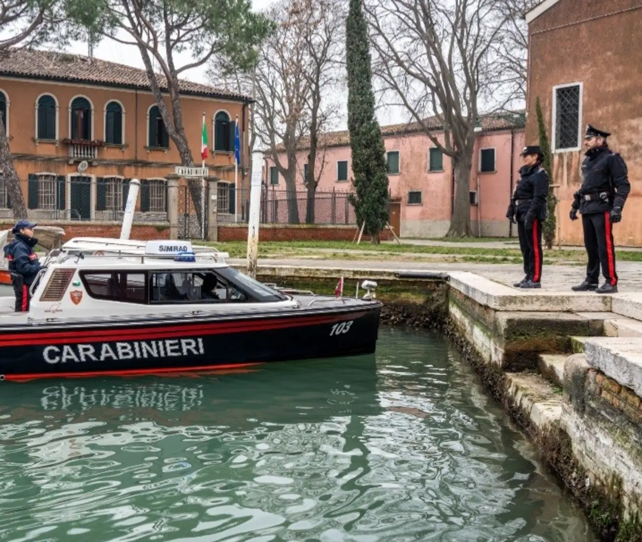 Burano: Carabinieri arrestano uomo per maltrattamenti in famiglia