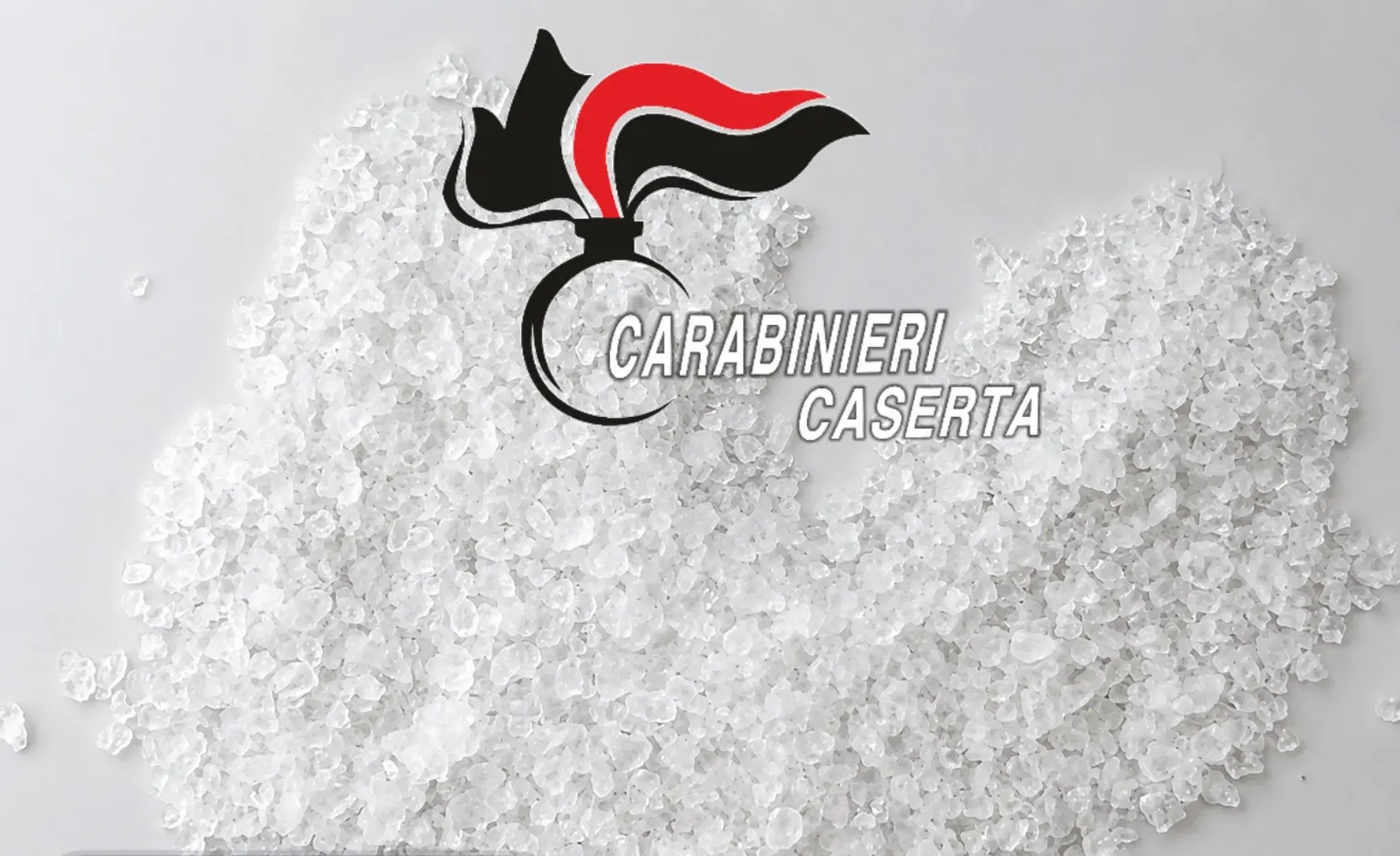 Capua: arrestati due pusher, sequestrati droga e auto rubata