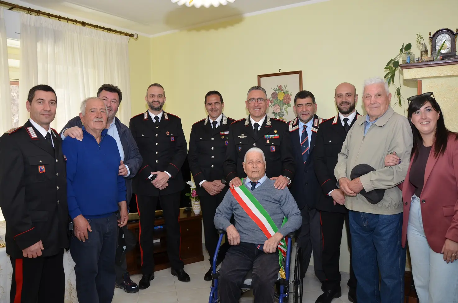 Carabiniere festeggia 102 anni: un secolo di storia e dedizione