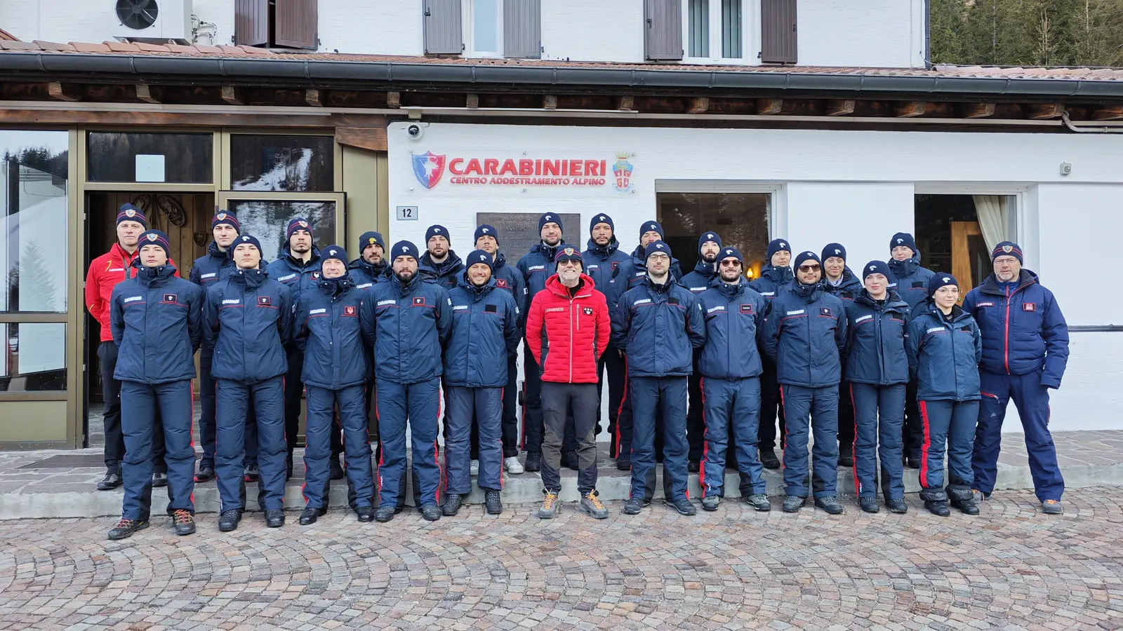 Carabinieri alpini: corso avanzato per la sicurezza in montagna