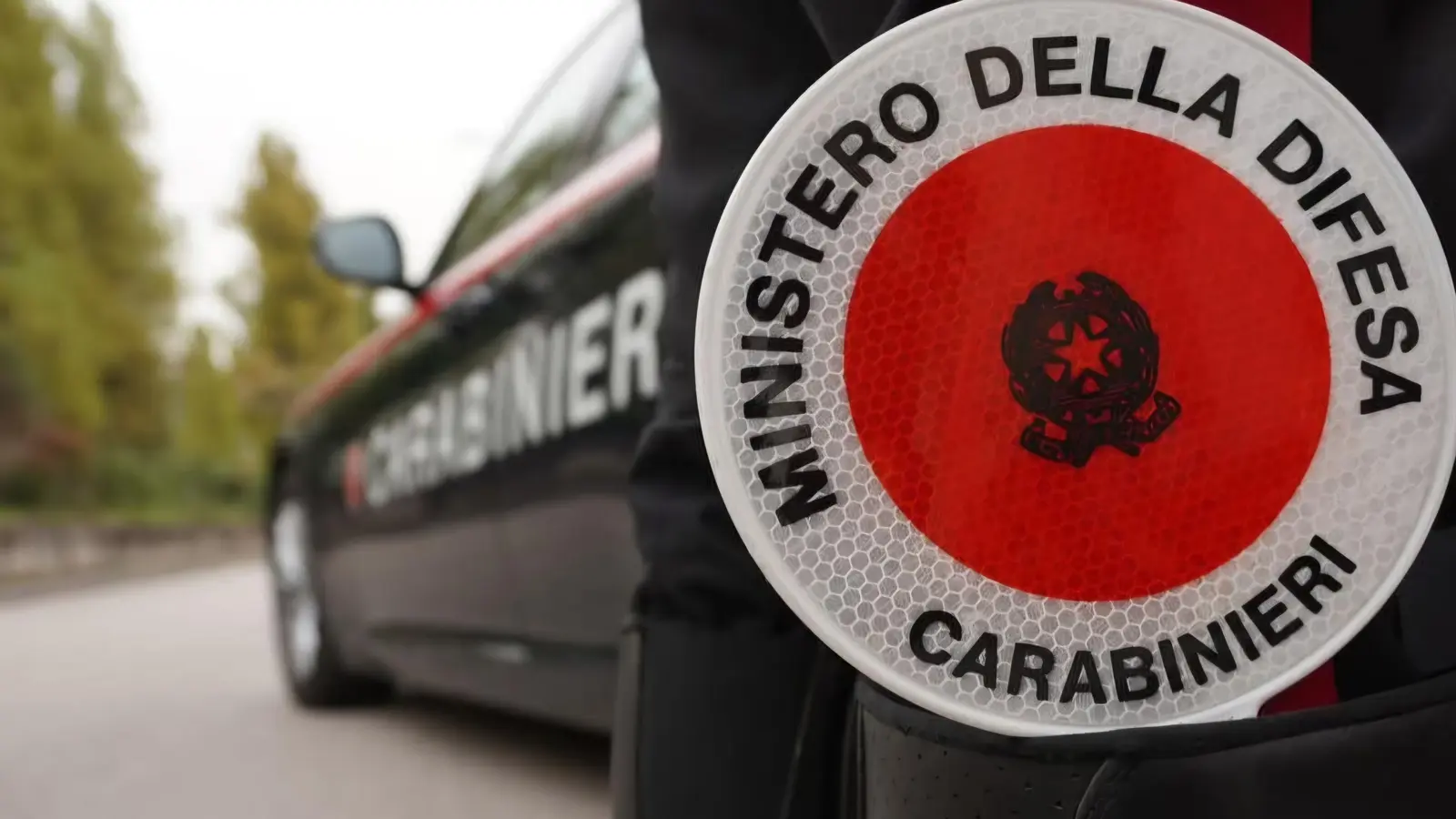 Carabinieri: controlli in Alta Irpinia, 7 fogli di via e sequestro