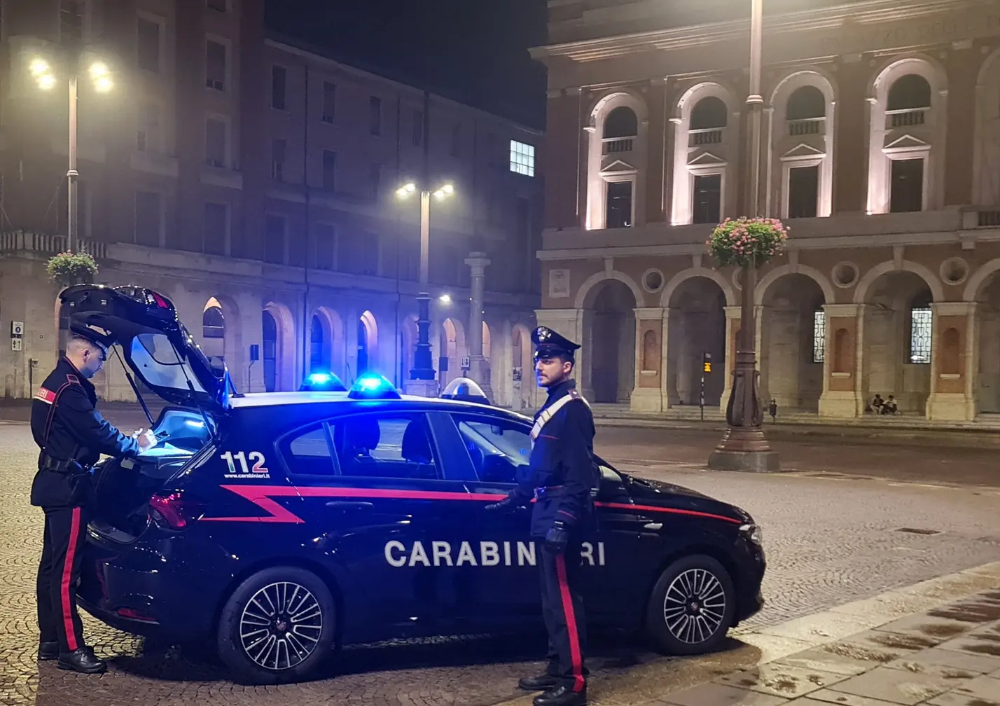 Carabinieri: controlli notturni a Forlì, identificate persone