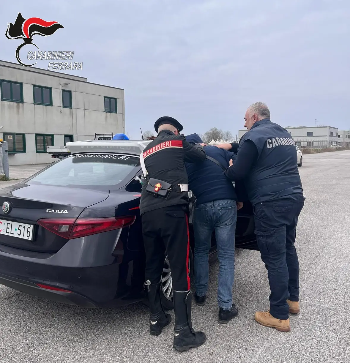 Carabinieri Ferrara: arresto per furto aggravato e ricettazione