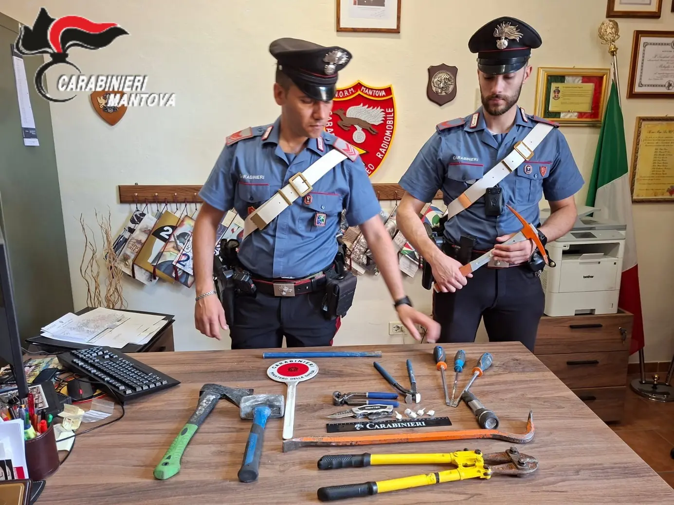 Carabinieri Mantova: arresti e sequestri in operazione antidroga