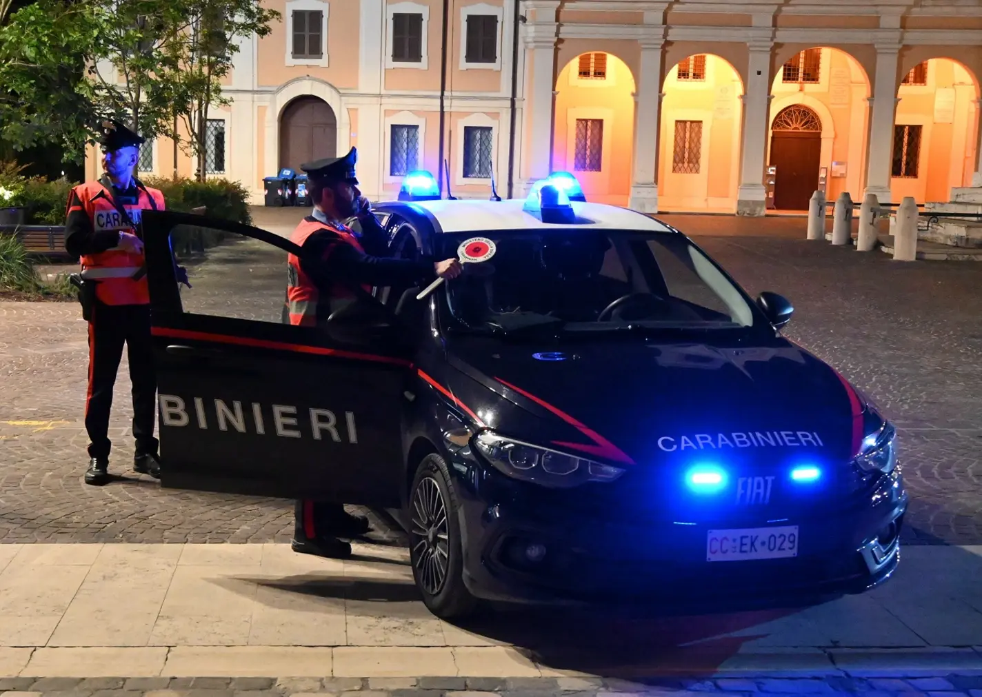 Carabinieri: maxi-operazione antidroga a Forlì