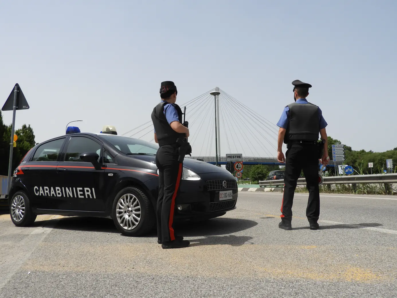 Carabinieri in azione a Mestre: controlli e divieti su strada