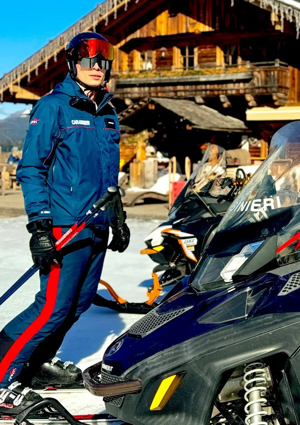 Carabinieri in azione sulle nevi di San Candido