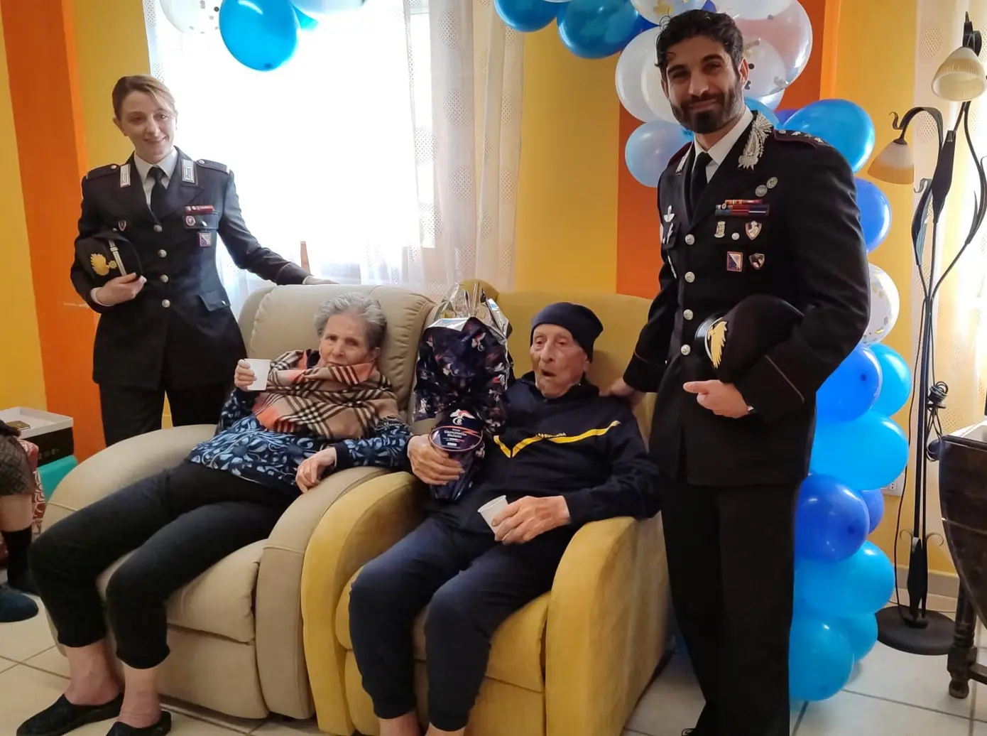 Carabinieri portano gioia agli anziani di Sassari