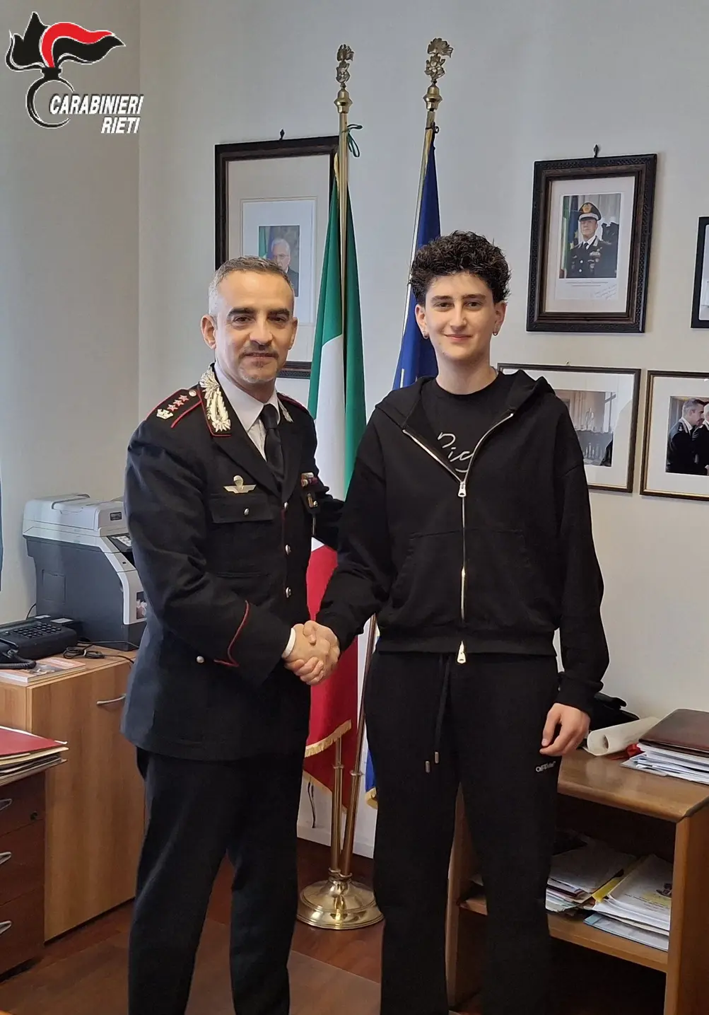 Carabinieri Rieti premiano giovane talento sportivo