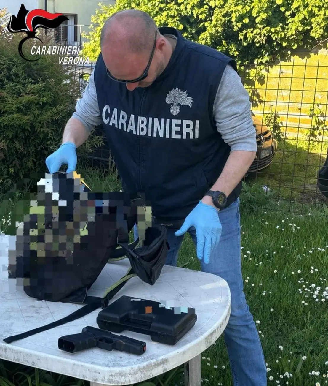 Carabinieri sequestrano armi e droga a Verona