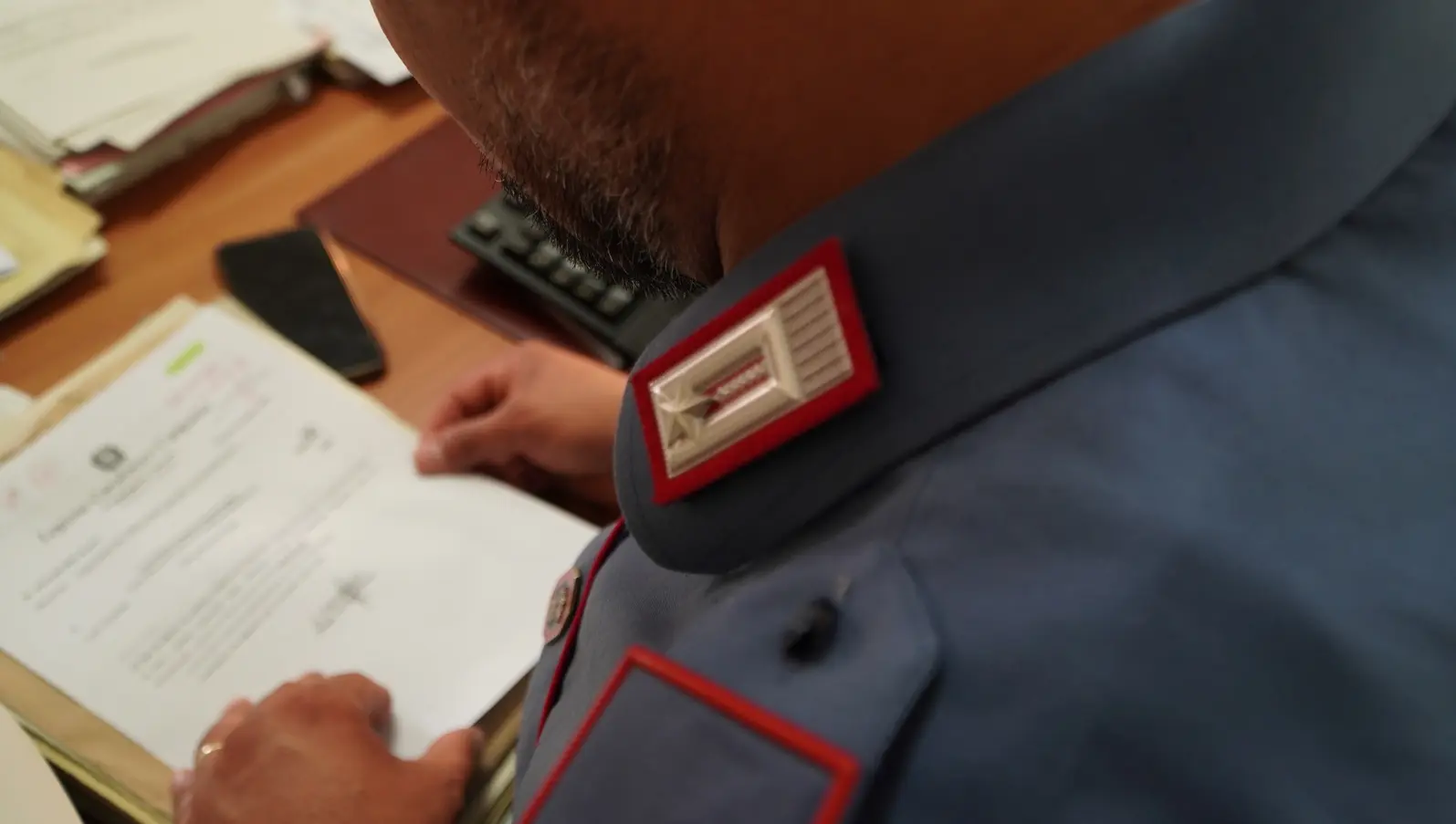 Cesa: evade dai domiciliari e si presenta dai Carabinieri