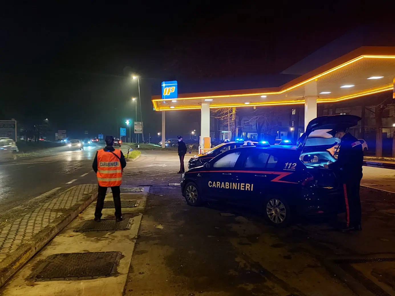 Controlli dei Carabinieri nella Bassa Reggiana: 80 persone identificate