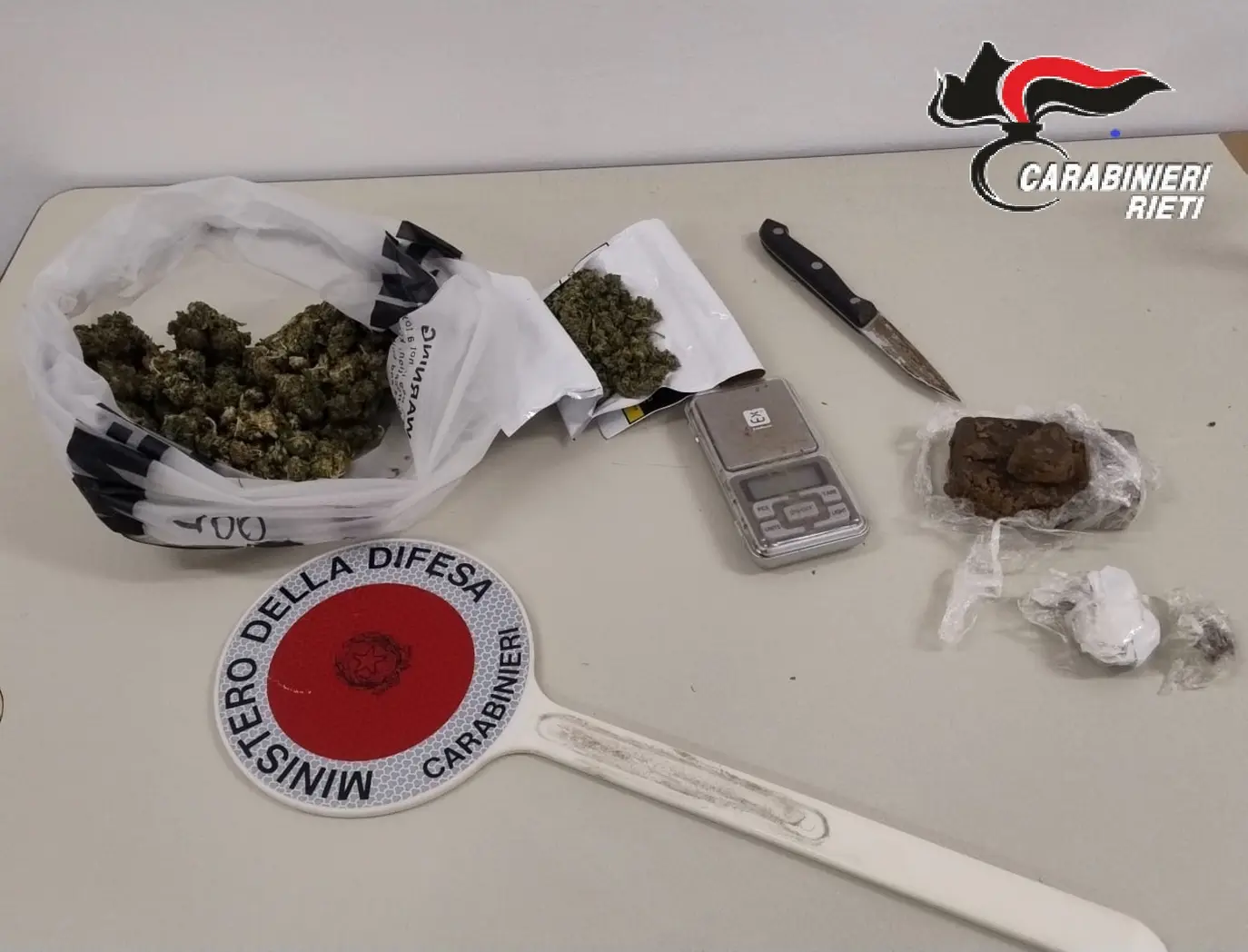 Droga e bilancino sequestrati dai Carabinieri a Cittaducale