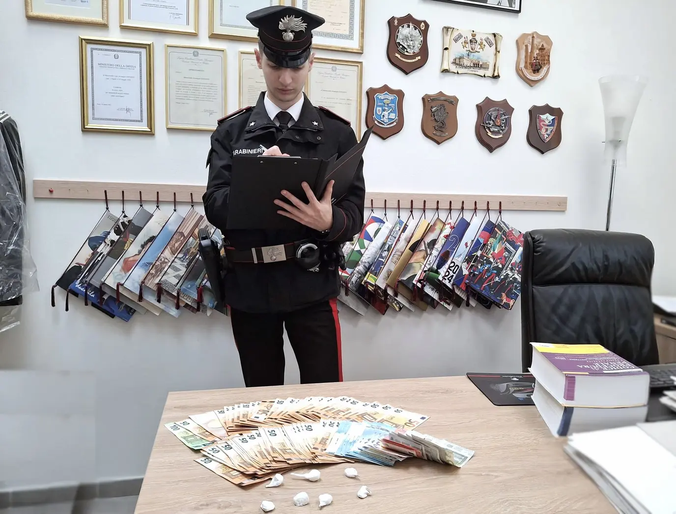 Droga e contanti: arrestato 44enne a Bologna