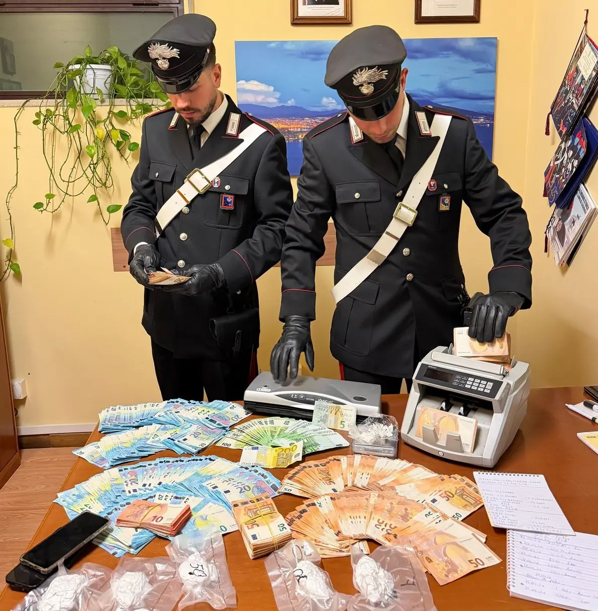 Droga e denaro: arrestati due albanesi a Roma