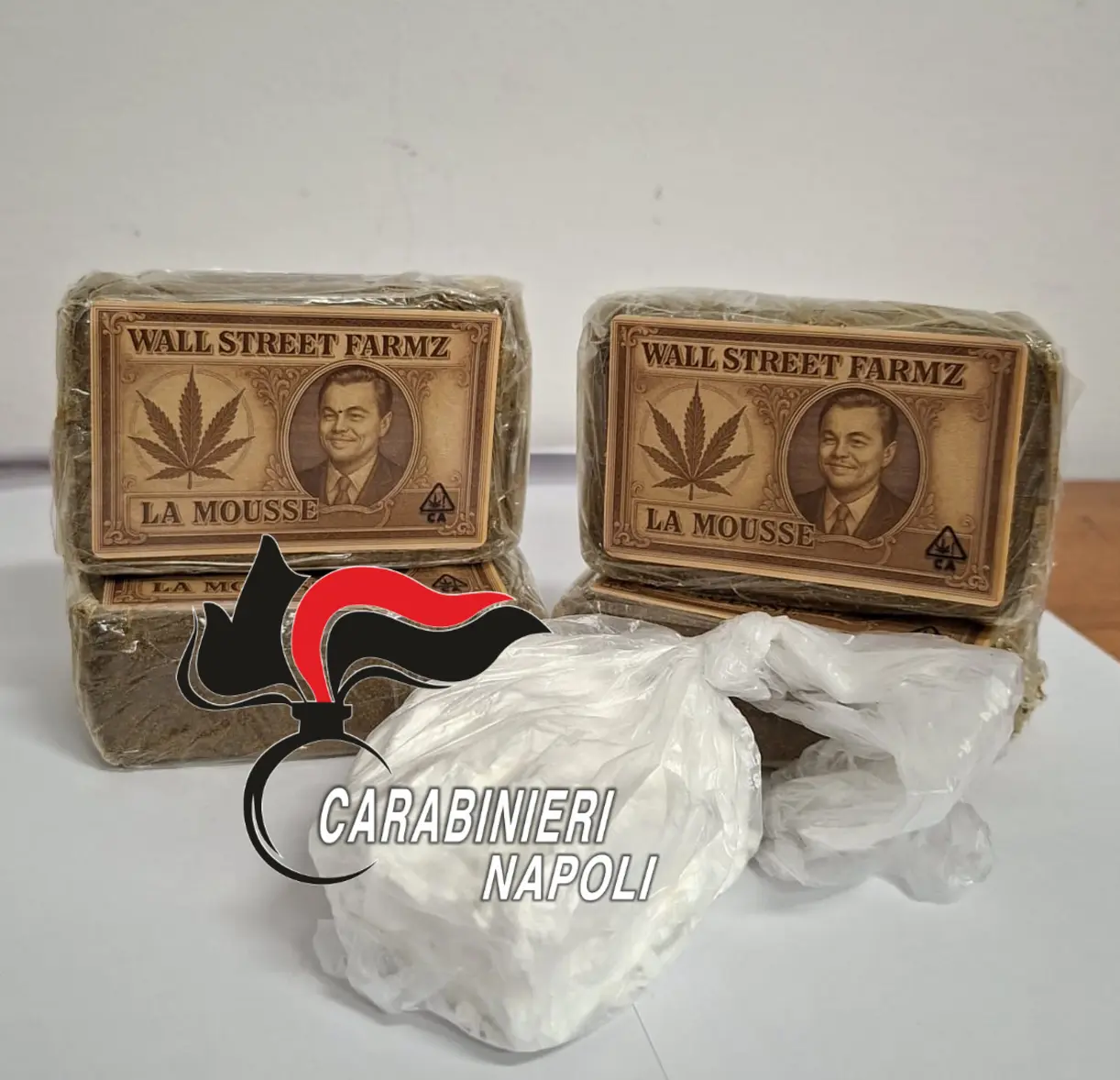 Droga a Licola: arrestato 42enne con hashish e cocaina