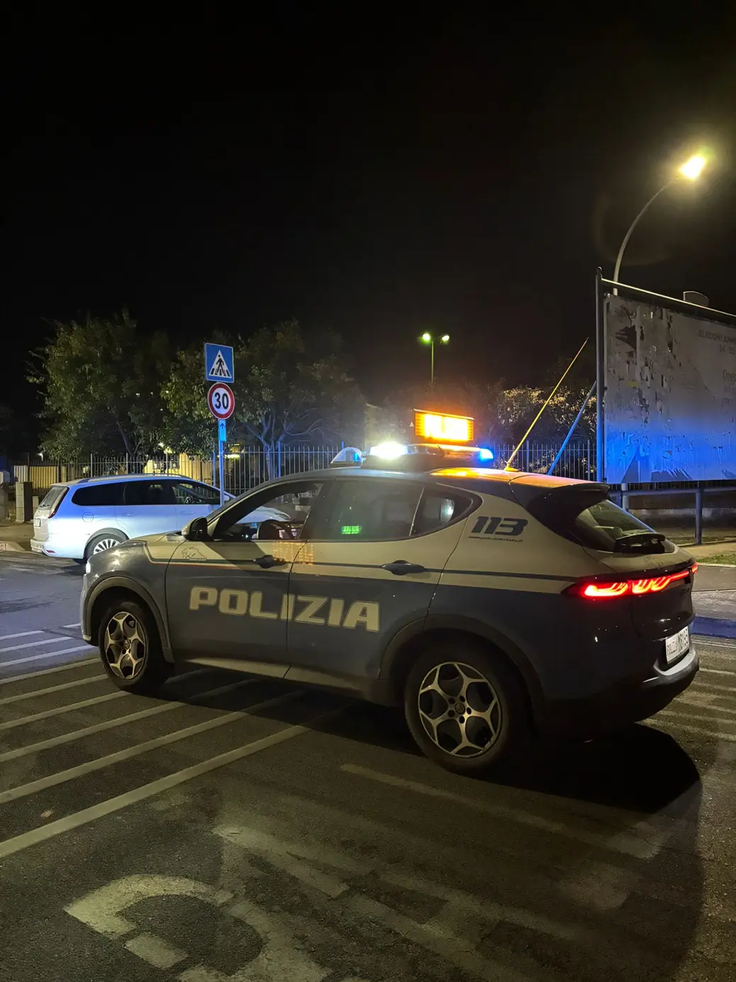 Fondi: divieto di accesso per cittadino indiano trovato con coltello