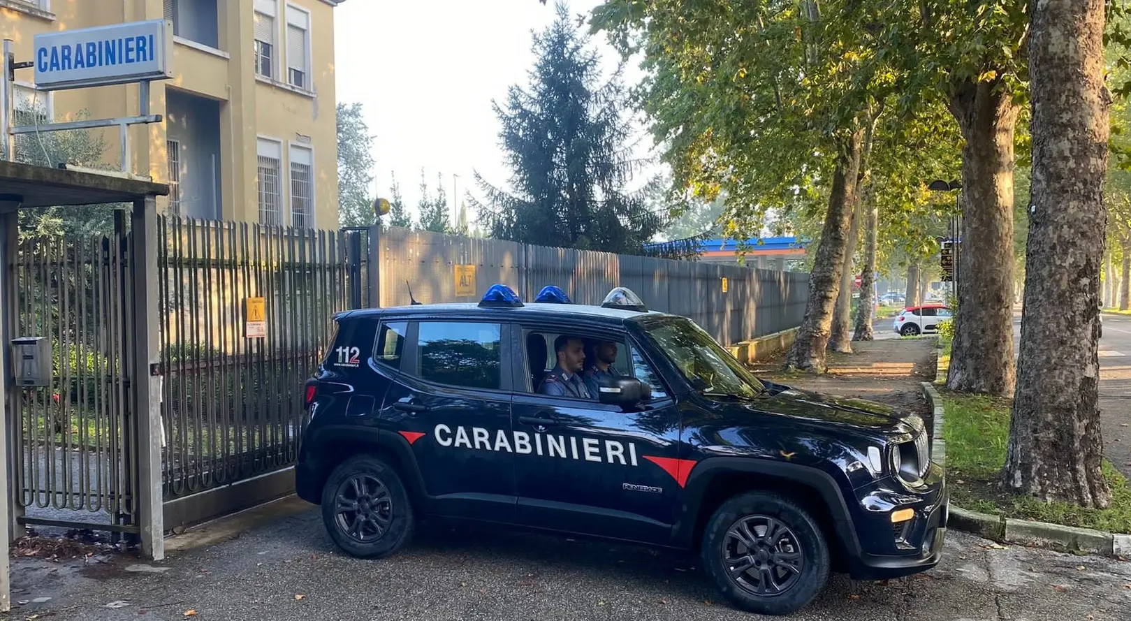 Carabinieri sequestrano droga e piante di marijuana a Forlì