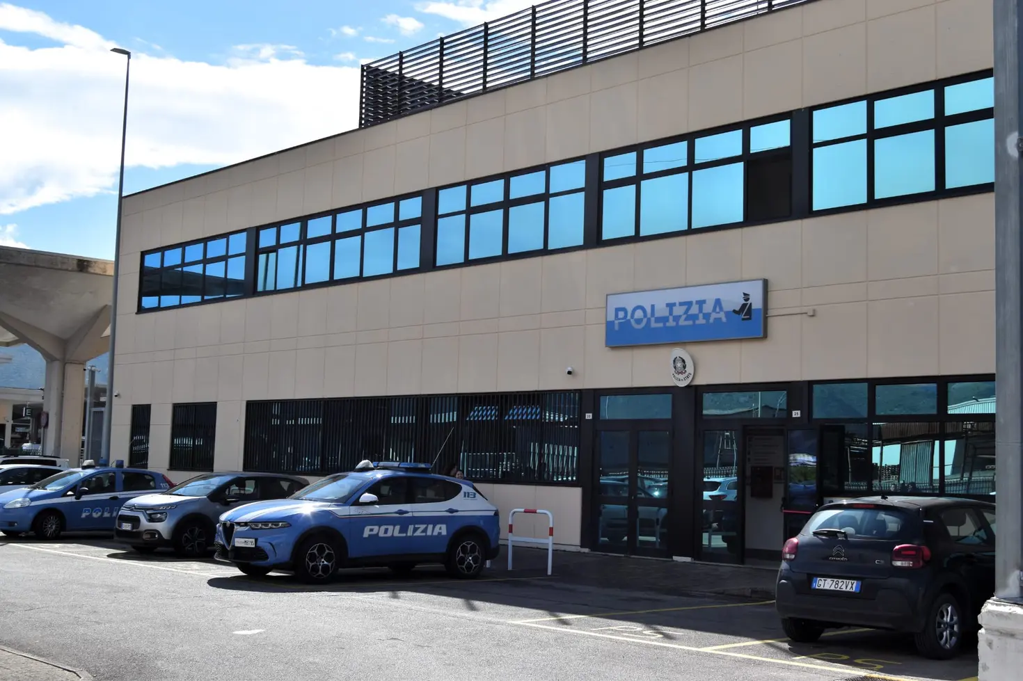 Furto in supermercato a Fondi: due arresti