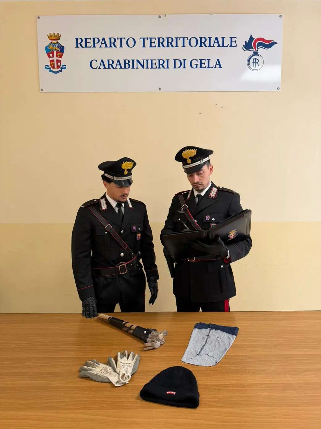Gela: Carabinieri arrestano ladri in flagranza