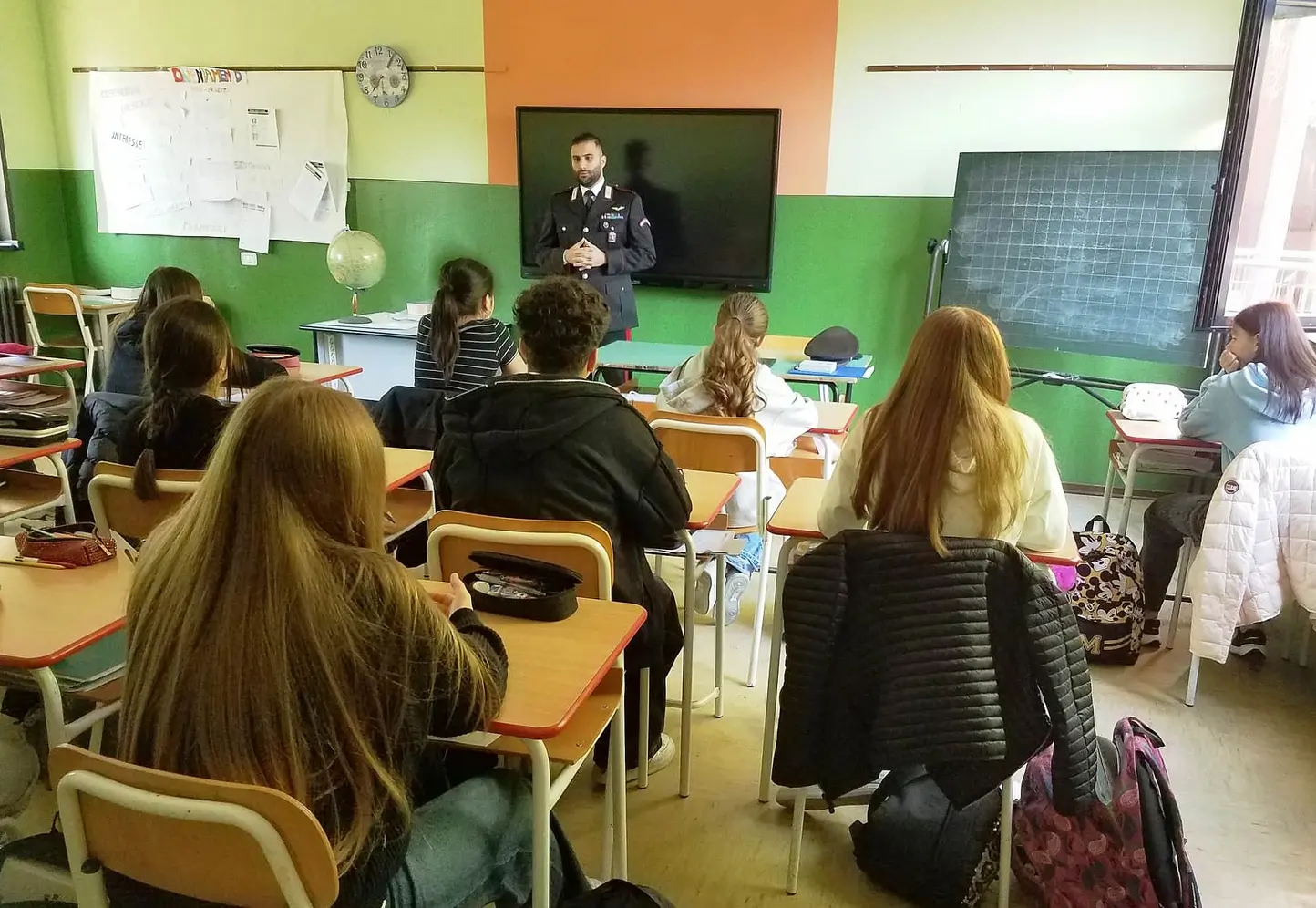 Legalità a scuola: i Carabinieri incontrano gli studenti