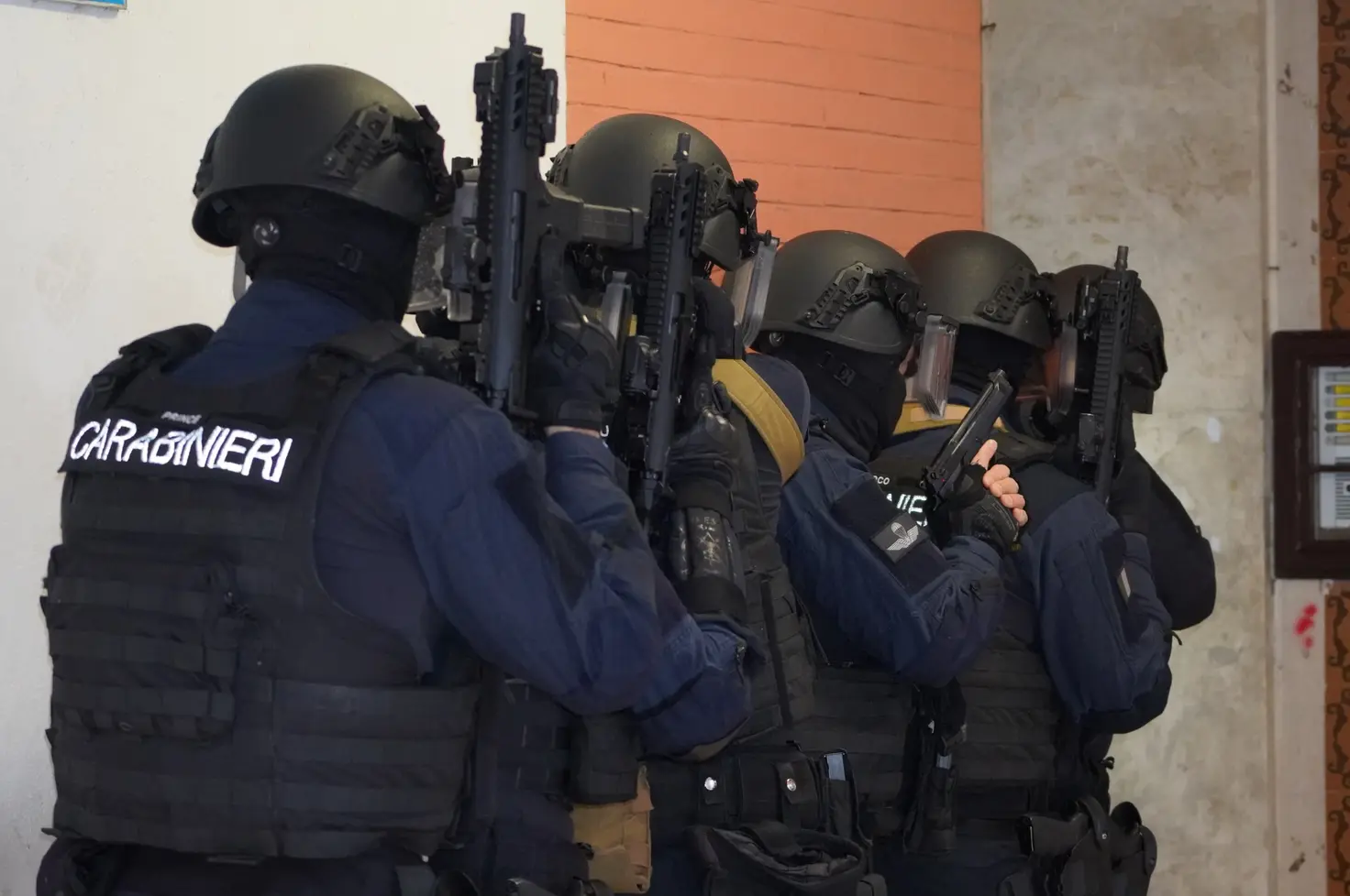 Maxi operazione Carabinieri: 17 arresti e 42 denunce sul litorale romano