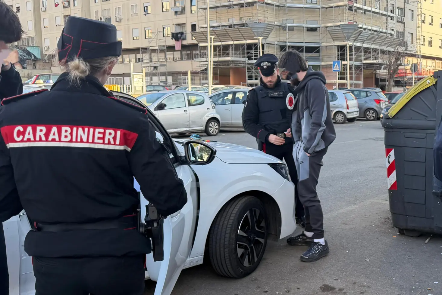 Maxi operazione a Tor Bella Monaca: 9 arresti, droga e armi sequestrate