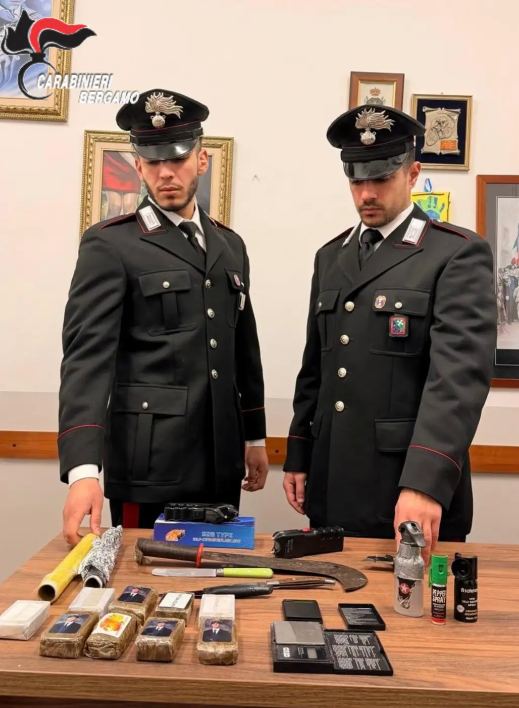 Maxi sequestro droga e armi a Osio Sotto