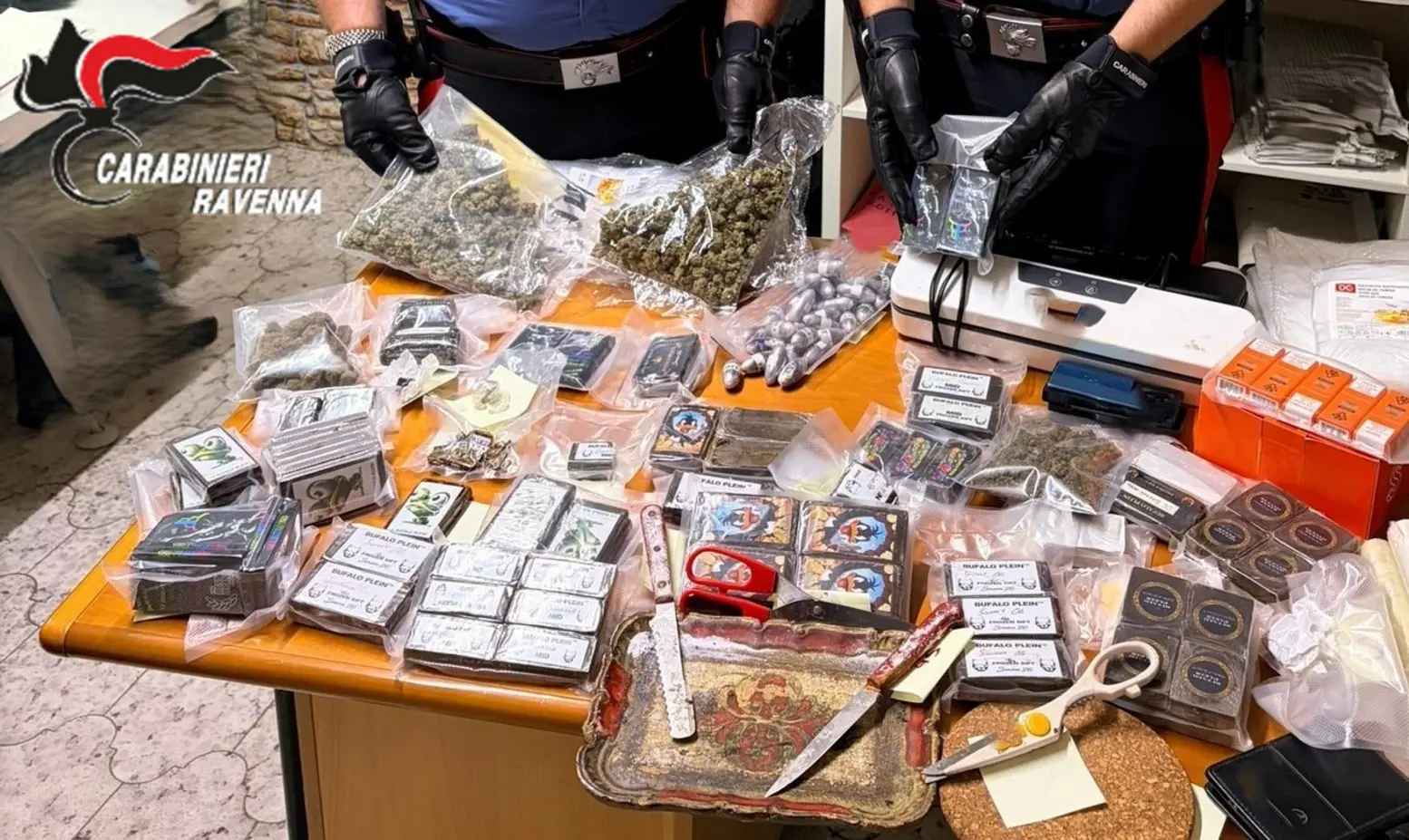 Maxi sequestro di droga a Mezzano: arrestato un uomo