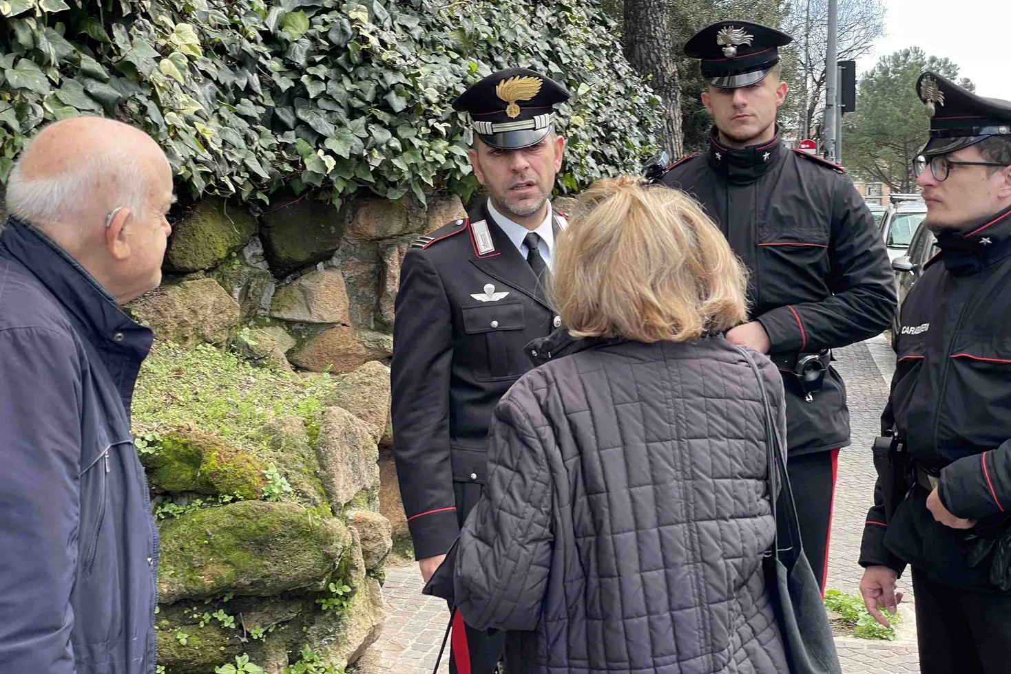 Maxi truffa anziani: 5 arresti a Napoli e Casoria