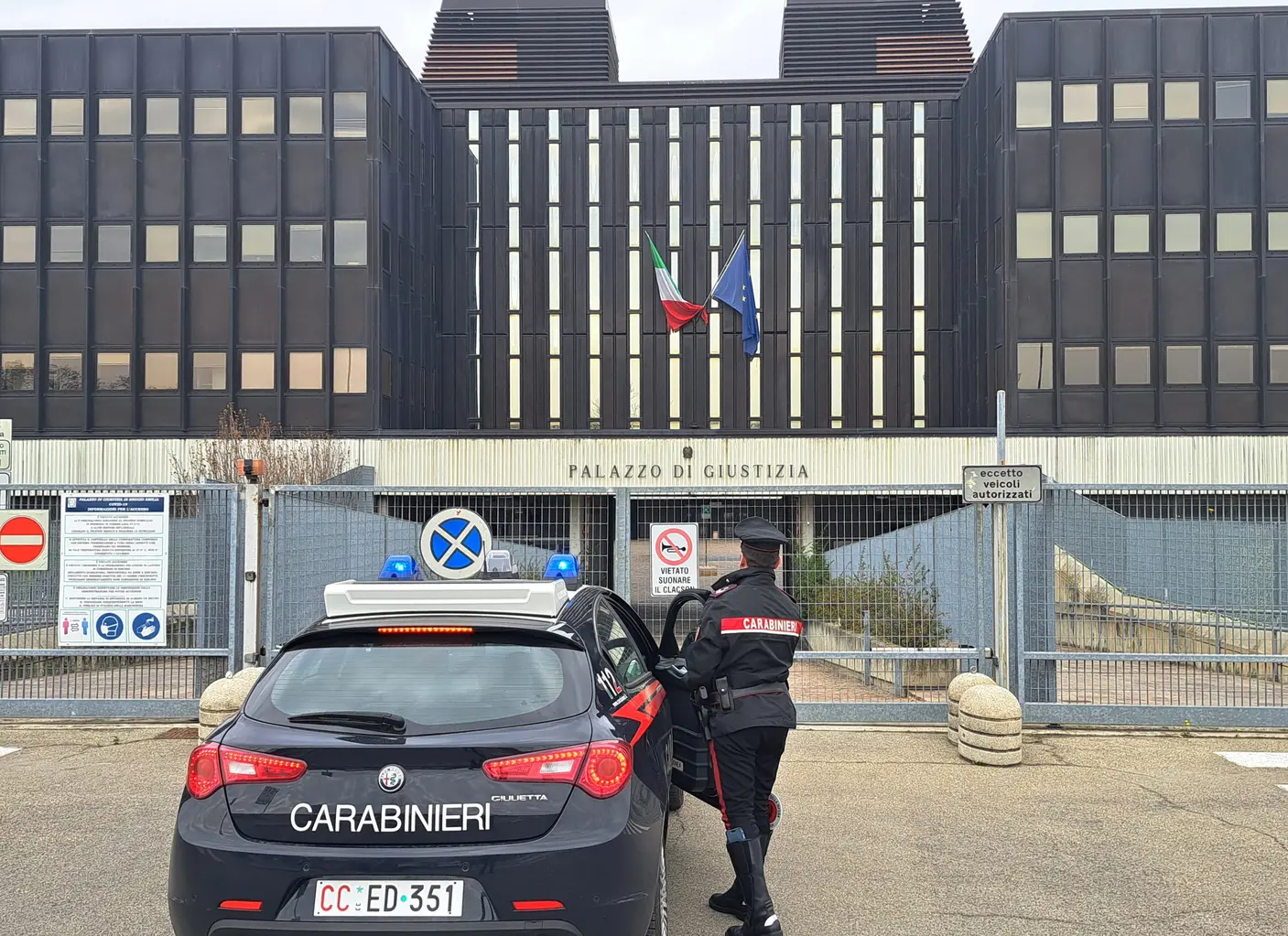Medico aggredito in tribunale, 63enne denunciato