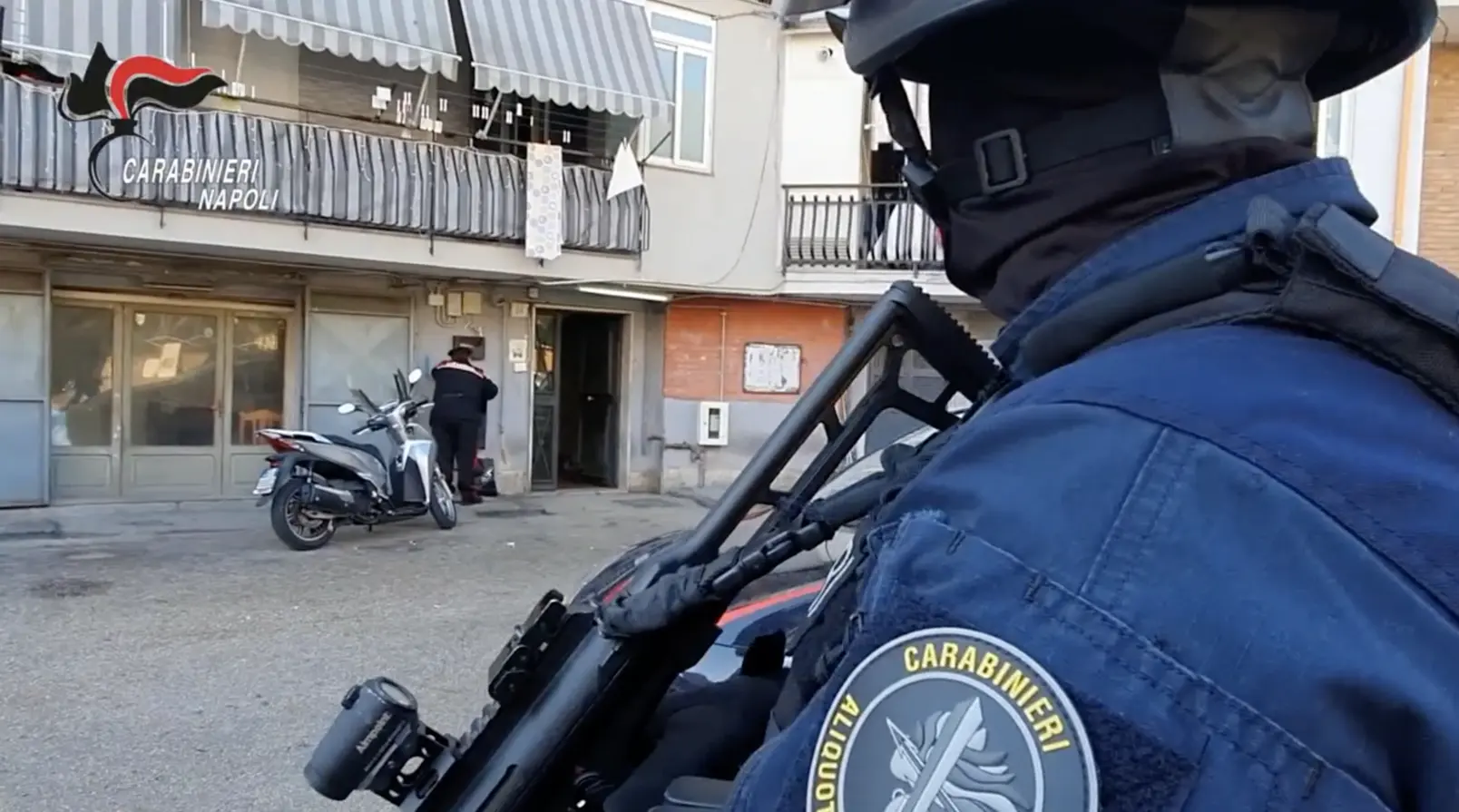 Napoli: smantellato market della droga nel Rione Traiano