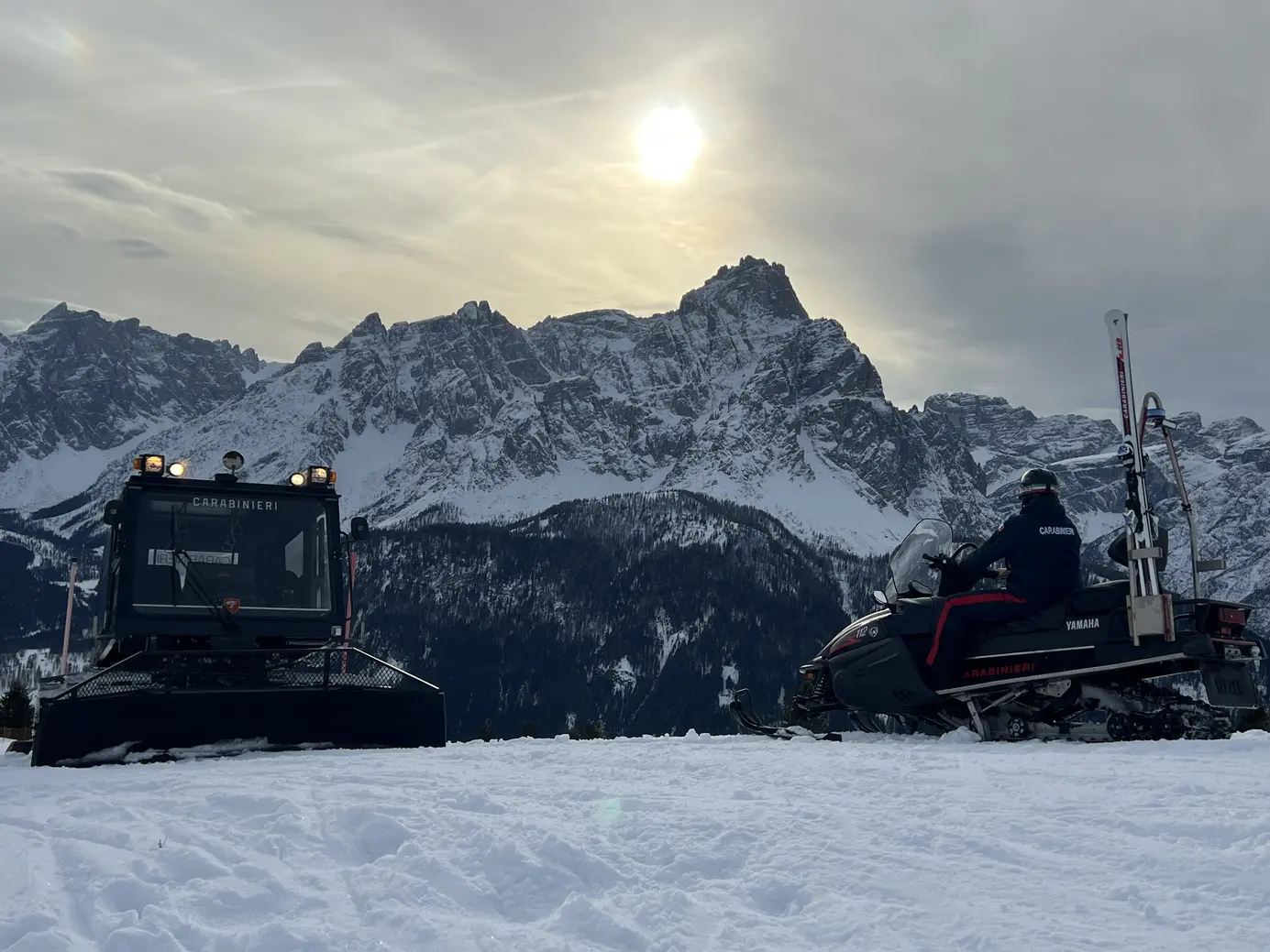 Neve e sicurezza: i Carabinieri pattugliano le piste