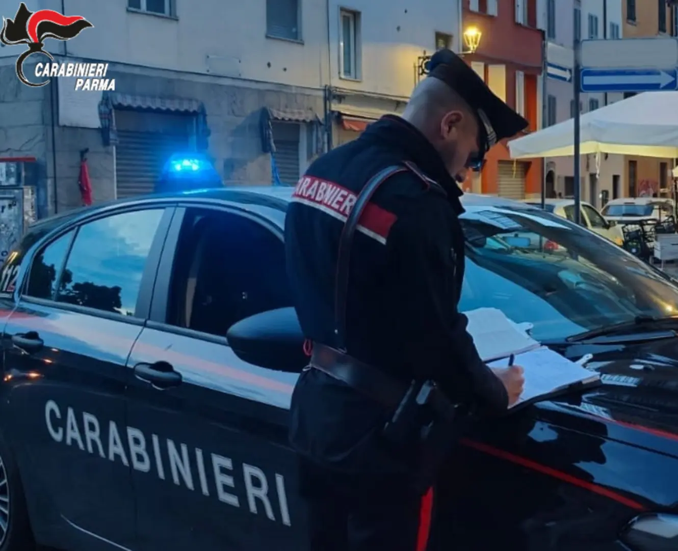Parma: arresto per droga e denuncia per truffa