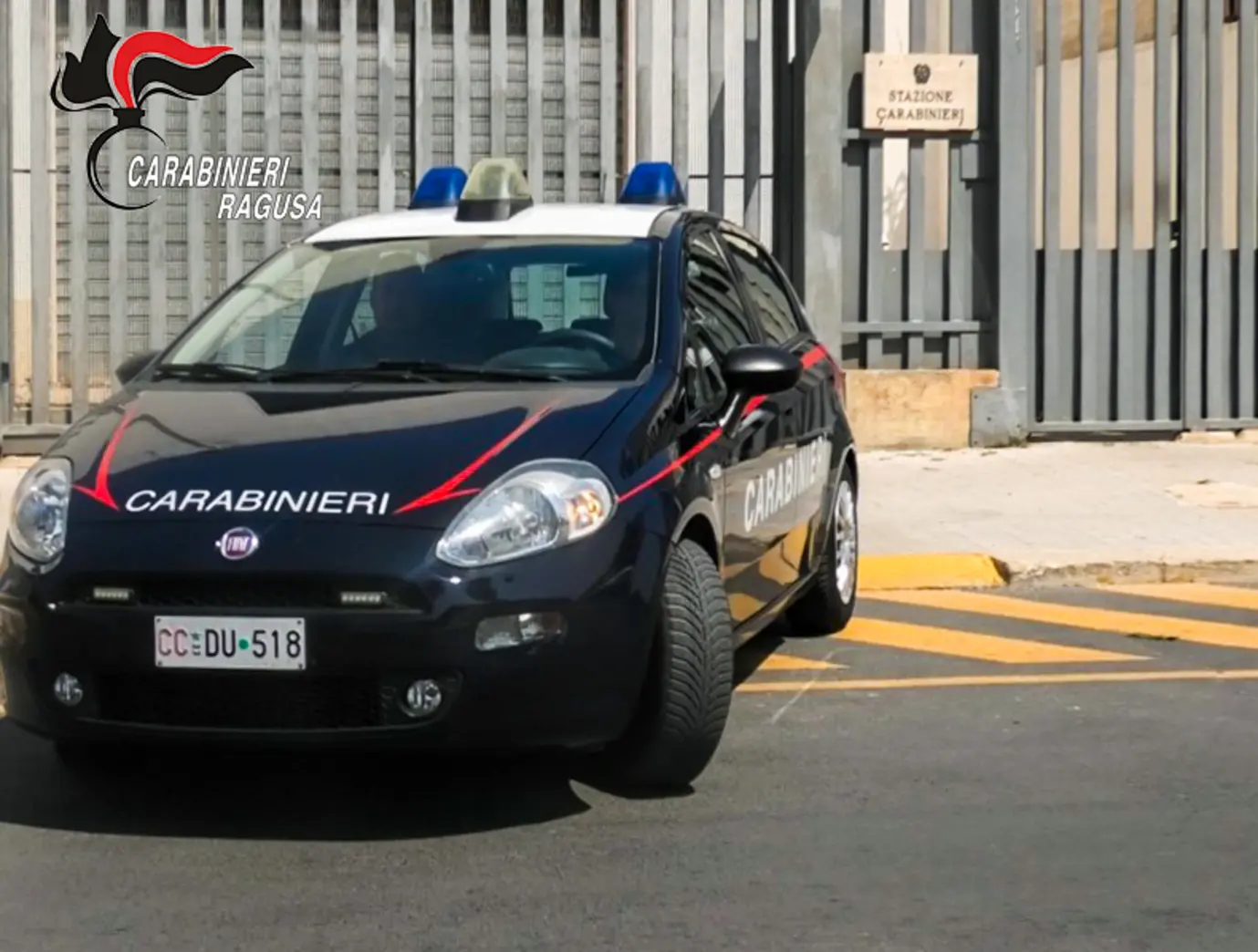 Ragusa: due 16enni denunciati per droga e coltelli