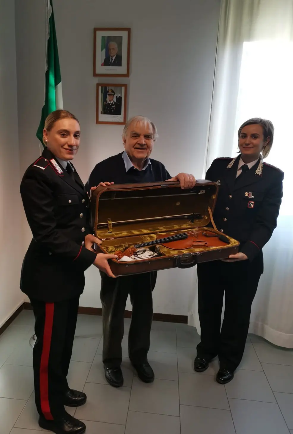 Recuperata viola da 40.000 euro rubata al fratello di Romano Prodi