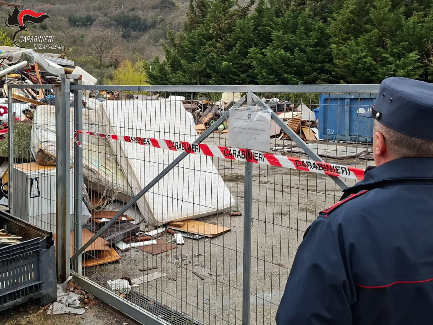 Rifiuti abbandonati: sequestro aree ad Avellino