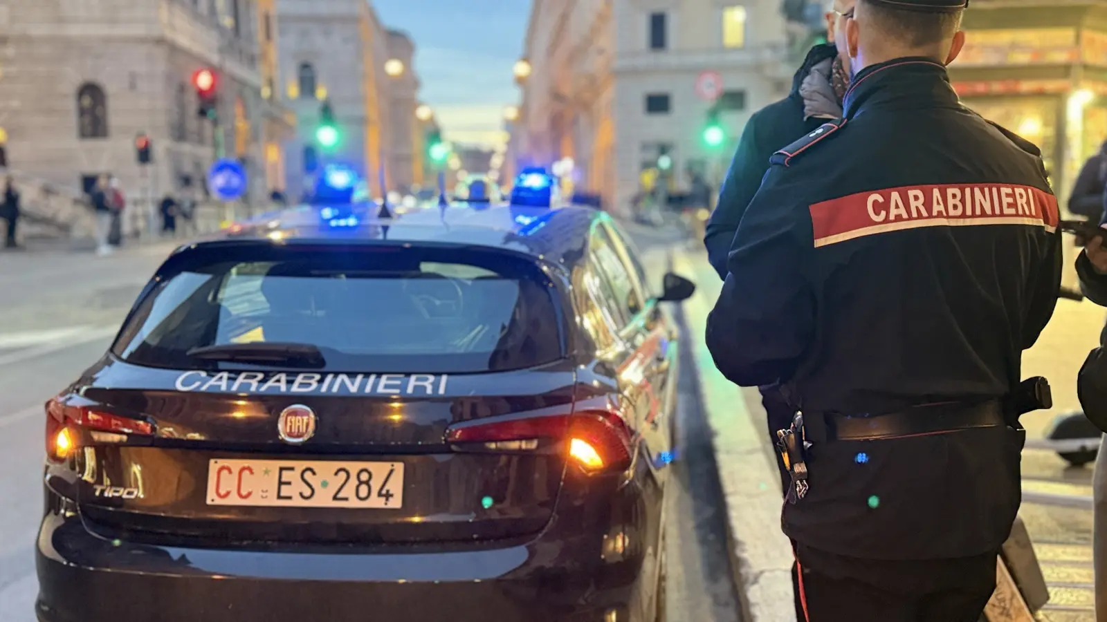 Roma: 5 arresti per frode con carte di credito