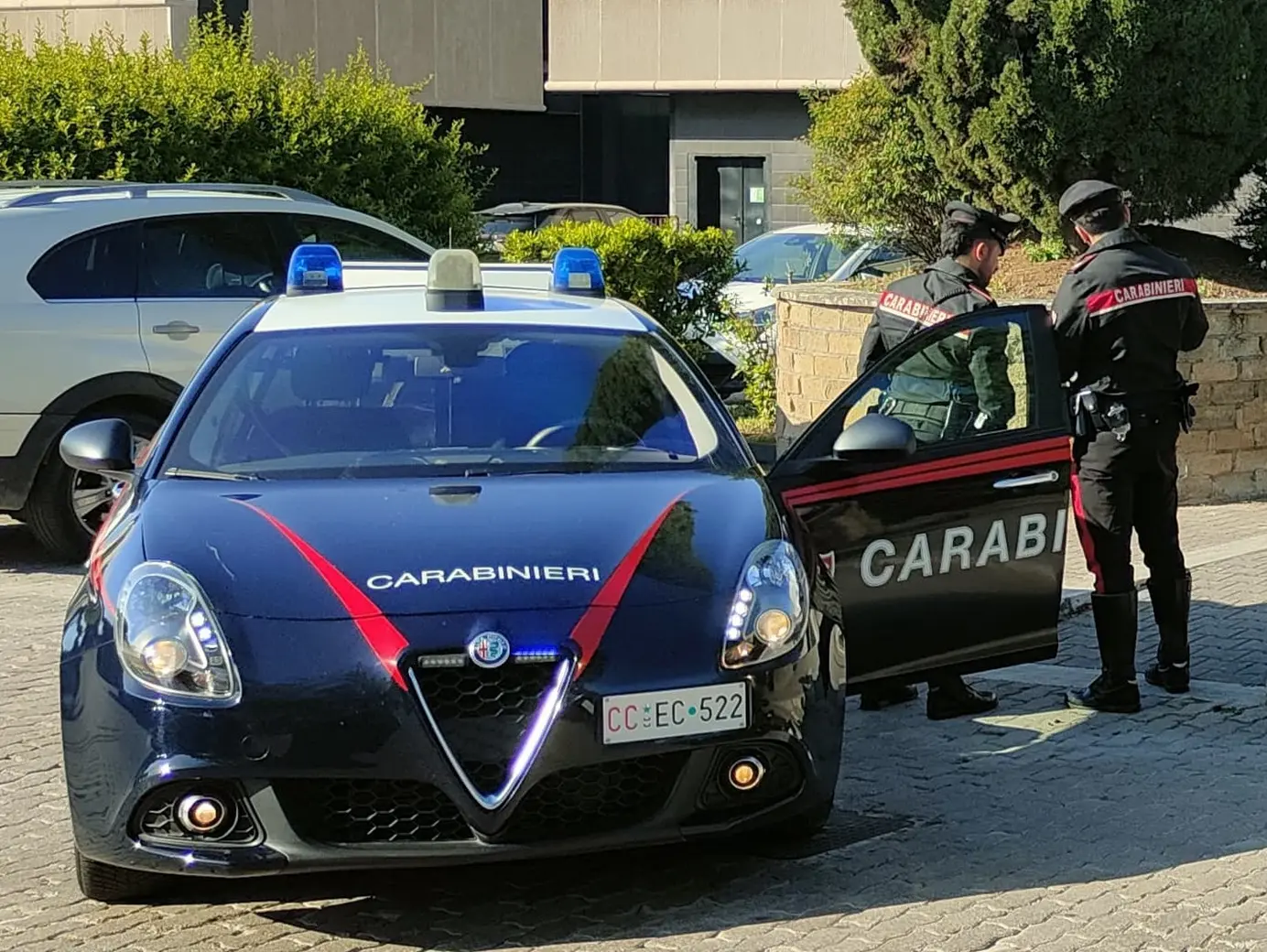 Roma: Carabinieri arrestano 53enne dopo inseguimento in scooter