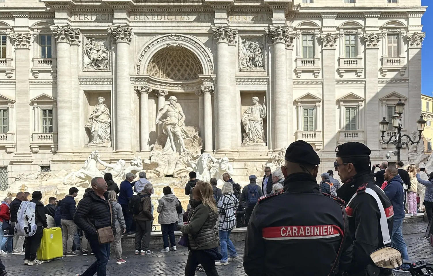 Roma: Carabinieri fermano truffatori e borseggiatori