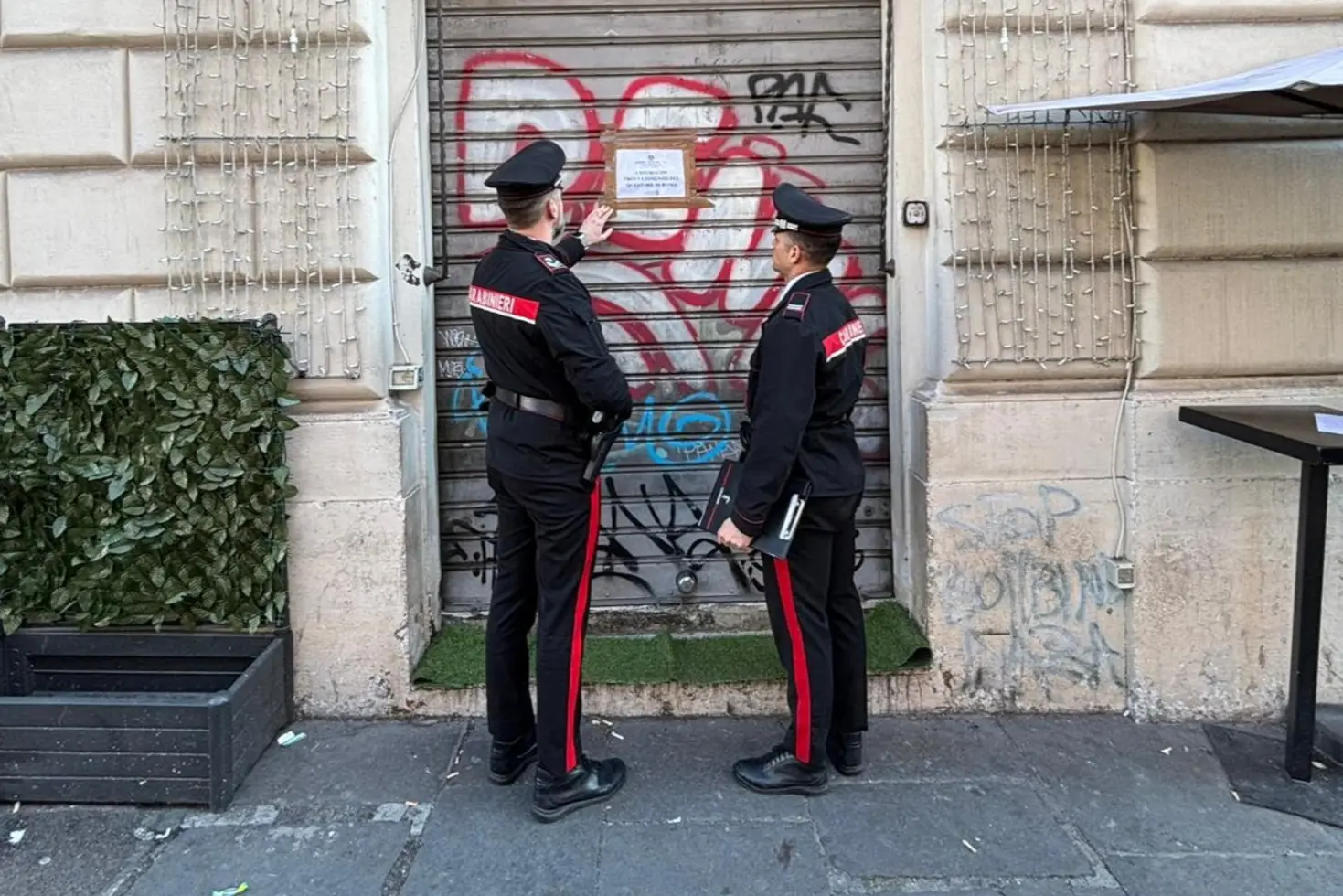 Roma: locale chiuso per 15 giorni dai Carabinieri