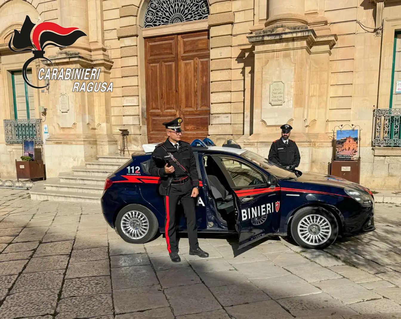 Scicli: uomo con ascia in strada, denunciato