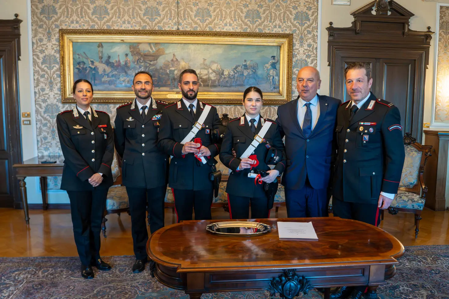 Sindaco incontra Carabinieri: elogio per servizio