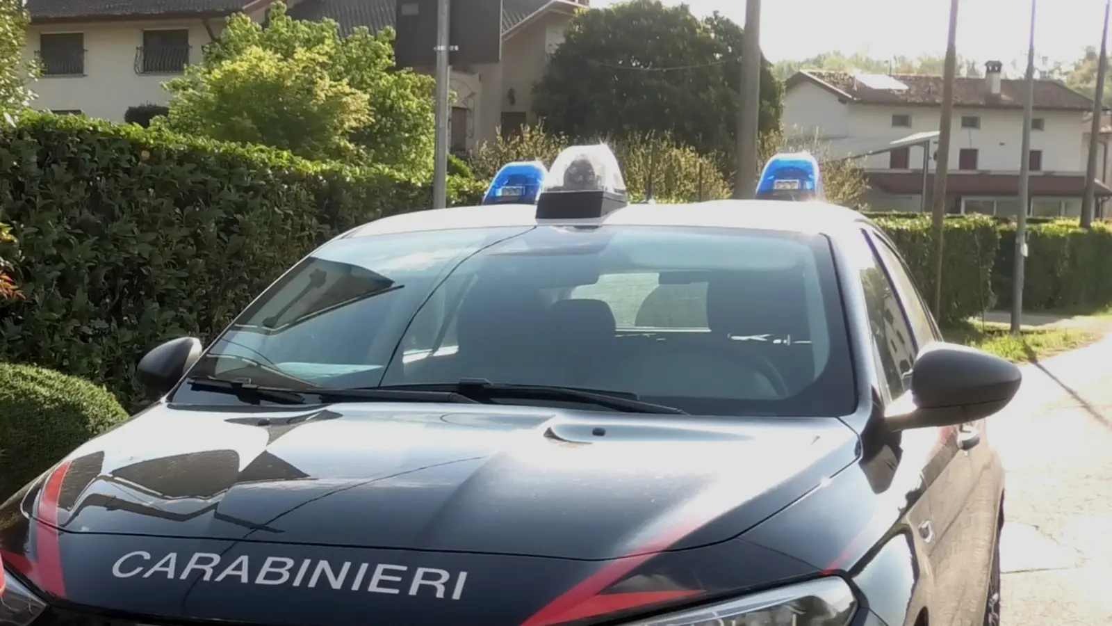 Udine: controlli straordinari, denunciati 4 giovani per tentato furto