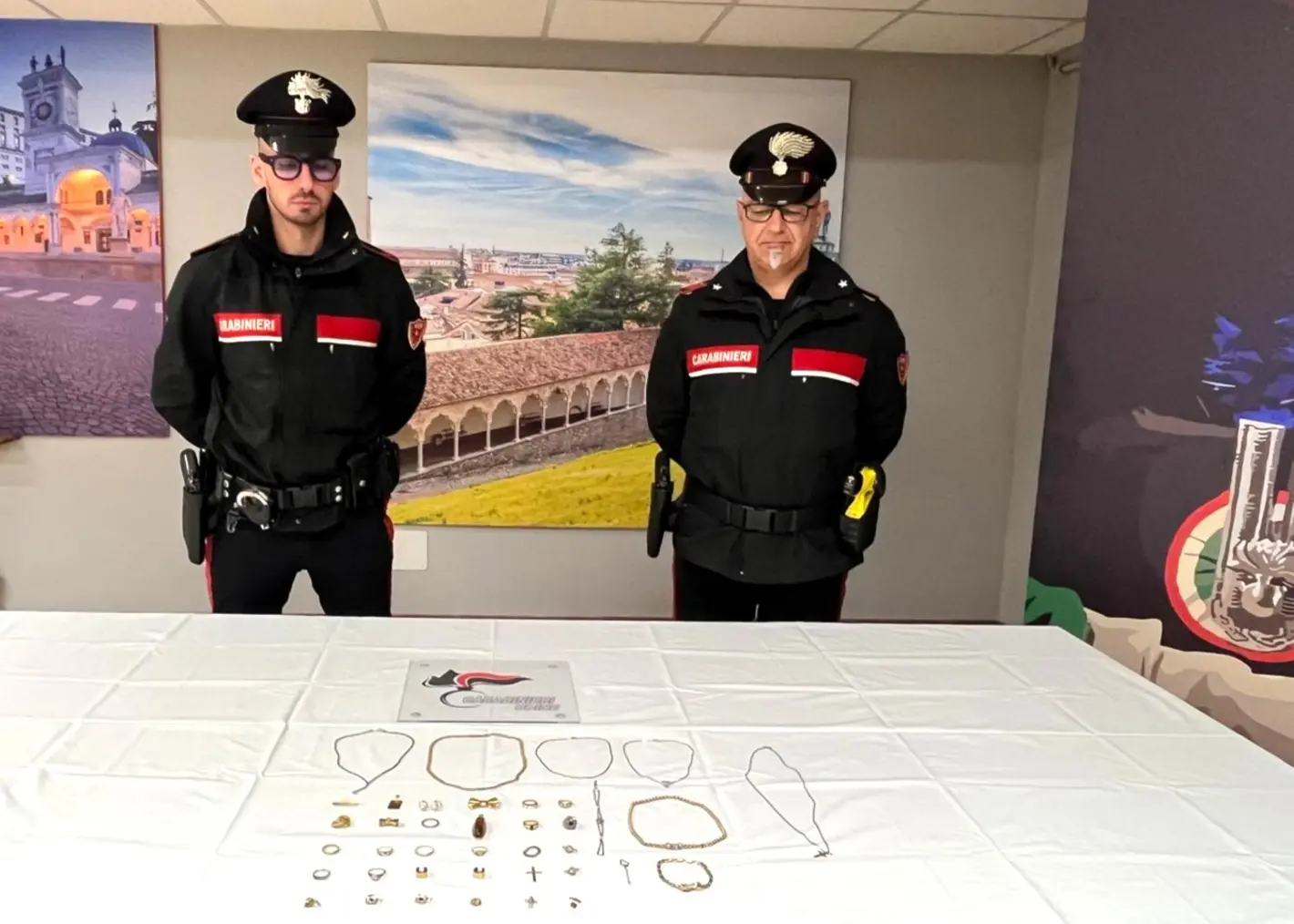 Udine: truffa del finto carabiniere, due arresti