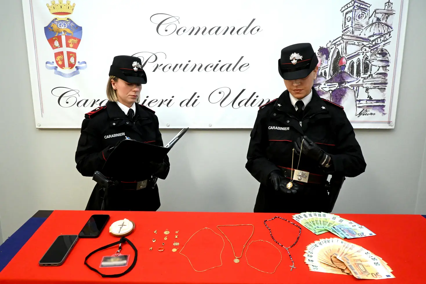 Udine: truffa del finto carabiniere, due arresti